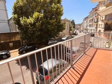 appartement 2 pièces 64 m²