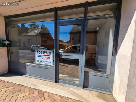 local commercial 69 m²
