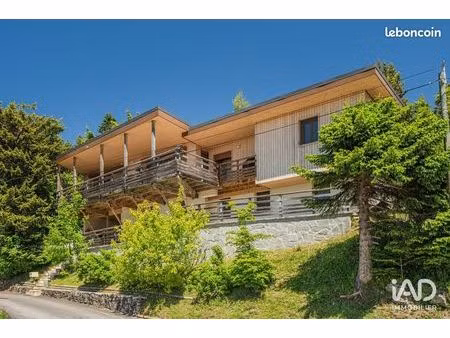 chalet 5 pièces 158 m²