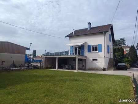 maison proche centre ville de champagnole