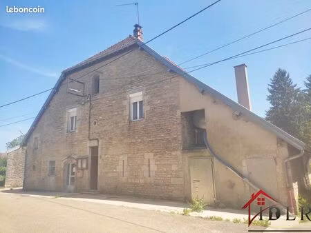 propriété 2 pièces 200 m²
