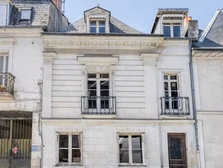 jolie maison ancienne quartier des halles  202m2  4-5 chambres  terrasse  jardin  37000 to
