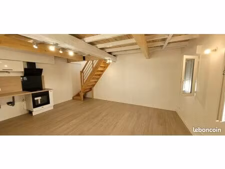 location maison de village  brizambourg