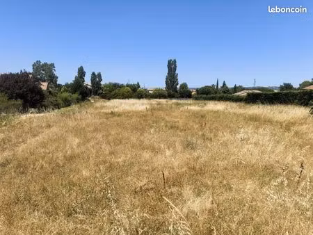 terrain 1 110 m² labastidette