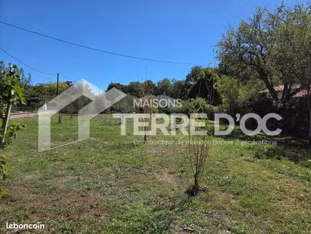 terrain 990 m² revel