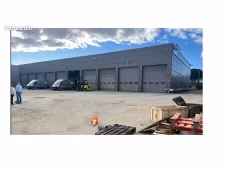 saint loubes - bâtiment industriel 1496 m²