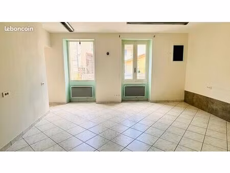 local commercial