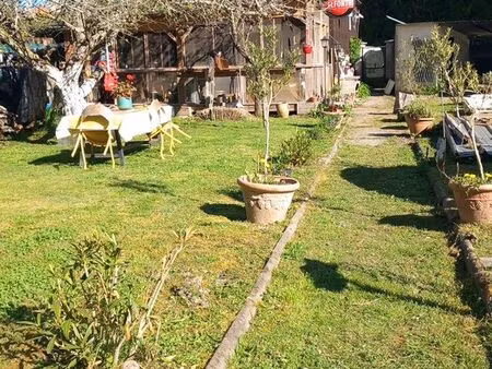 terrain de loisir week-end avec petite habitation à villedieu-sur-indre
