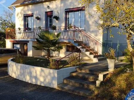 sur 12000 m2 + 1 ha de bois