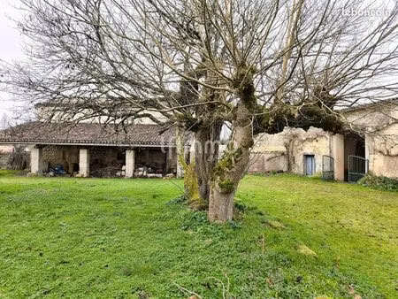 maison 1 pièce 180 m²