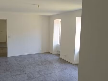 à louer: agréable appartement t2
