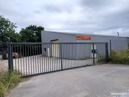 local industriel 270m² landivisiau zi du vern