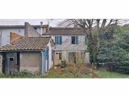maison 8 pièces 225 m²