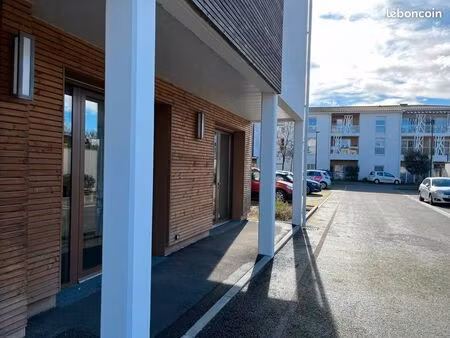 studio 1 pièce 32 m²