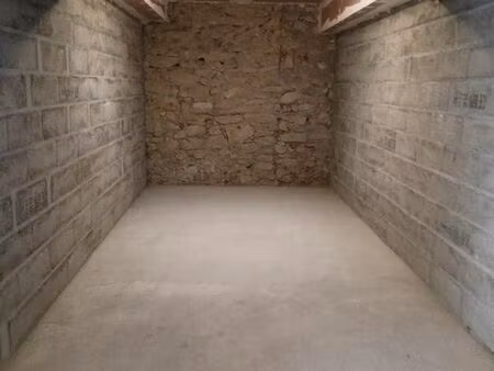 parking/box 15 m² langon