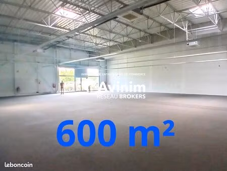 local 600 m² fleury-les-aubrais