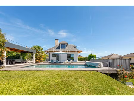 maison de luxe à vendre entrelacs