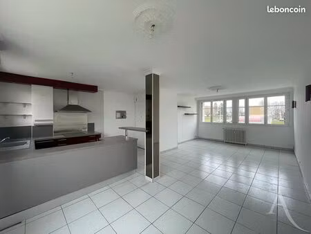 appartement 3 pièces 77 m²