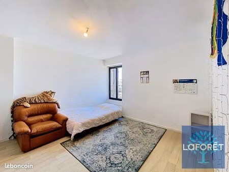 studio 1 pièce 22 m²