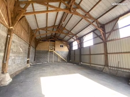 à louer hangar - dépôt