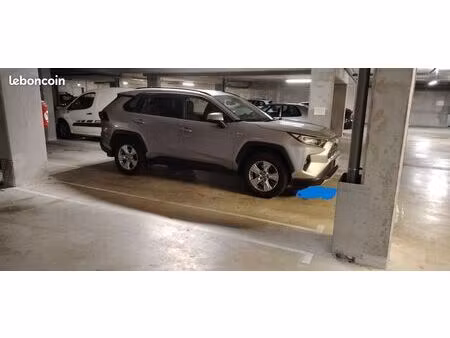 a louer parking bassins a flots bordeaux