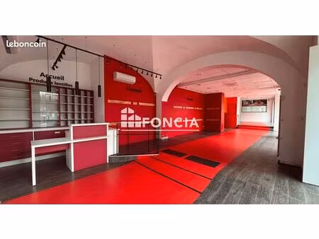 local commercial  365 m2  centre cahors