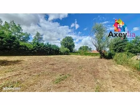 terrain 1061 m² saint-romain-la-motte