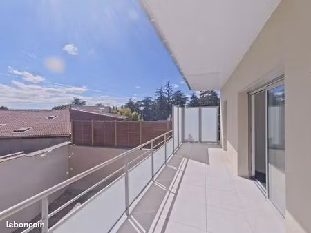 appartement 4 pièces 104 m²