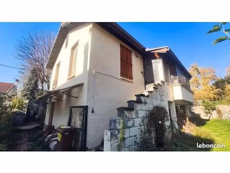 maison individuelle avec jardin