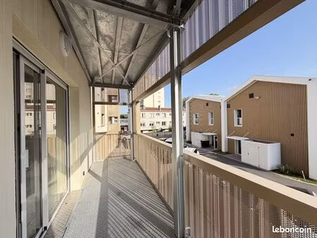 appartement 3 pièces 84 m²