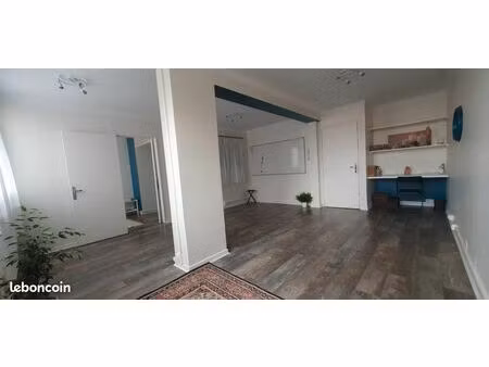 local professionnel 43m2 au floréal