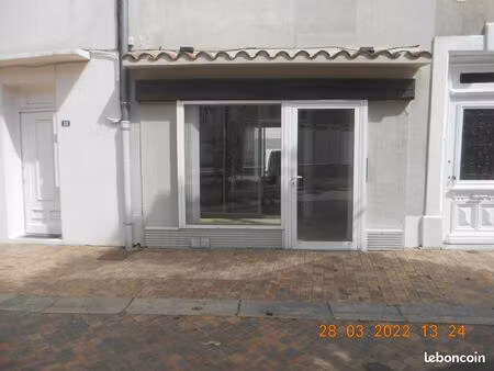 local commercial place de la mairie