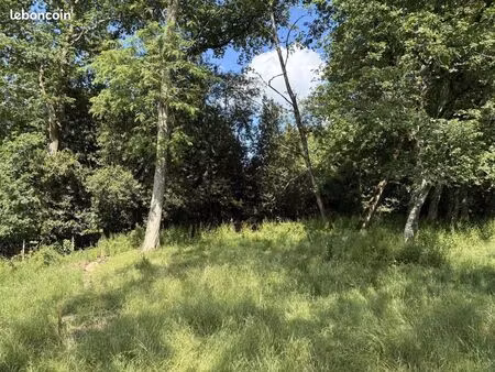 terrain 1 080 m² tresses
