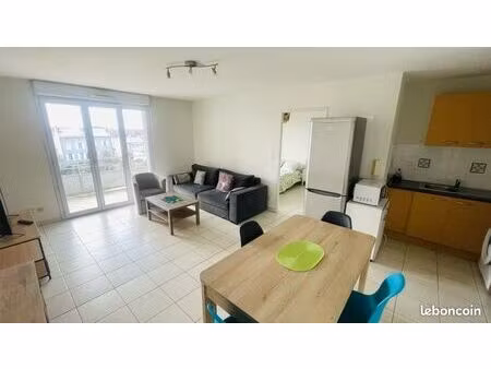 t2 47 m2 595 meublé agen terrasse