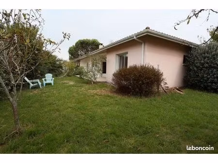 arengosse - maison de plain-pied de 138 m2 aux nombreux atouts - 199 000