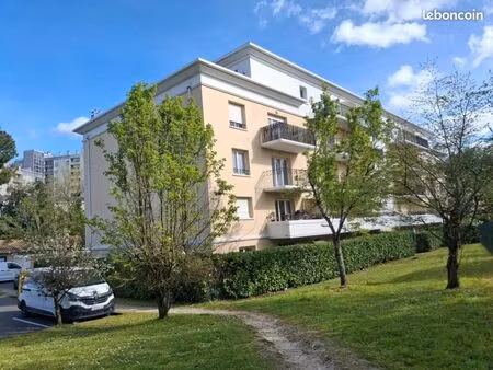 appartement 2 pièces 32 m²