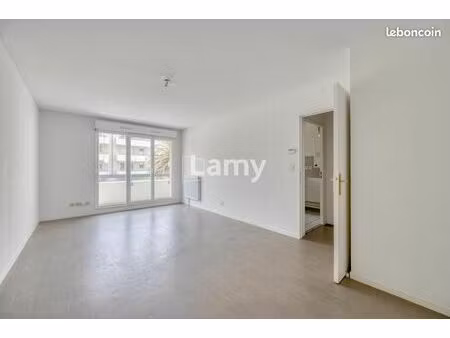 appartement 2 pièces 54 m²
