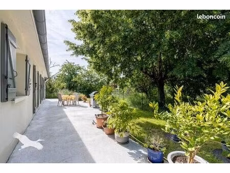 pavillon 4 pièces 111 m²