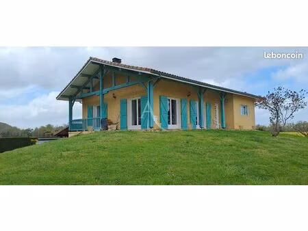 maison 8 pièces 136 m²