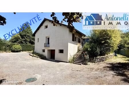 maison 6 pièces 146 m²