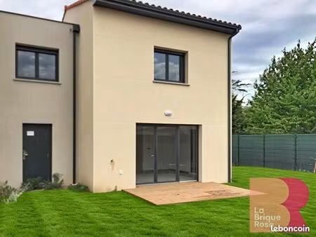 villa 4 pièces 83 m²