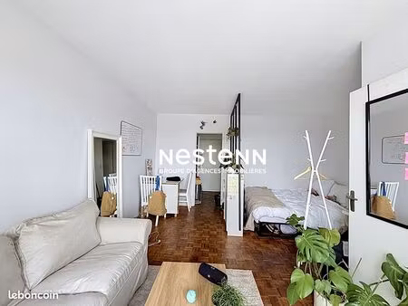 studio 1 pièce 31 m²
