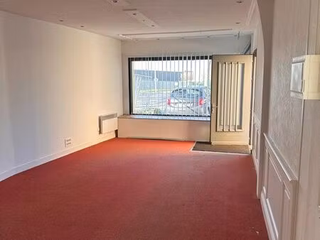 local 110m2