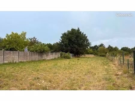 terrain 932 m² port saint pere
