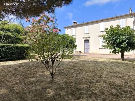 maison 2 pièces 147 m²