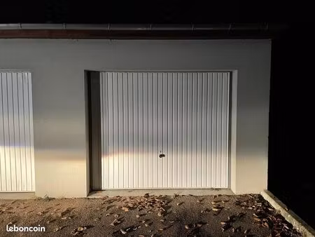 garage/box 16 m² saint brisson sur loire