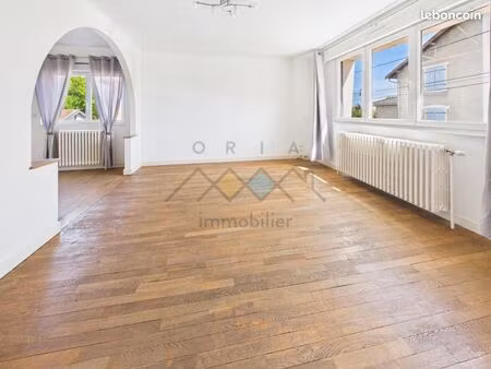 maison 5 pièces 93 m²