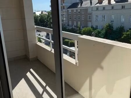 urgent - t1 38m² refait à neuf résidence senior les hespérides angers - 98 500