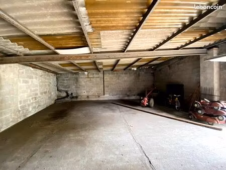 grand garage 62m2
