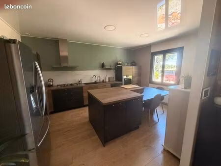 maison à vendre dans un véritable havre de paix